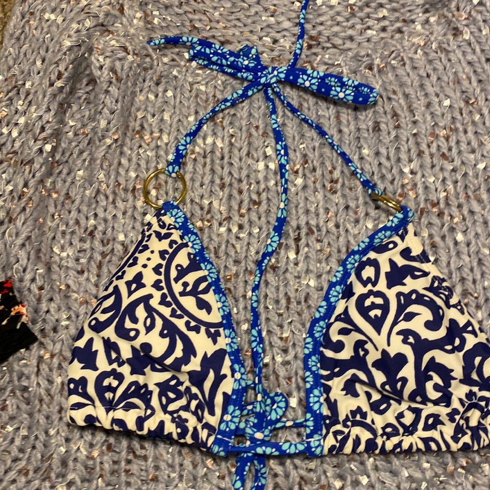 Old navy bathing suit top super cute